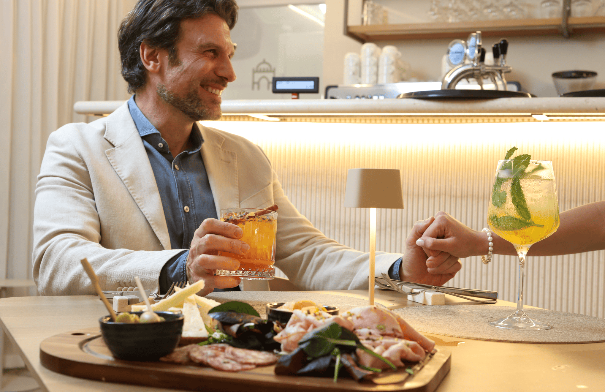 aperitivo-the-roof (1)